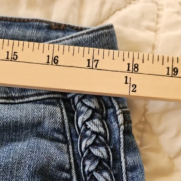 Judy Blue High Rise/Wide Leg Capris w/ Braid Design  18 W - Picture 9 of 12